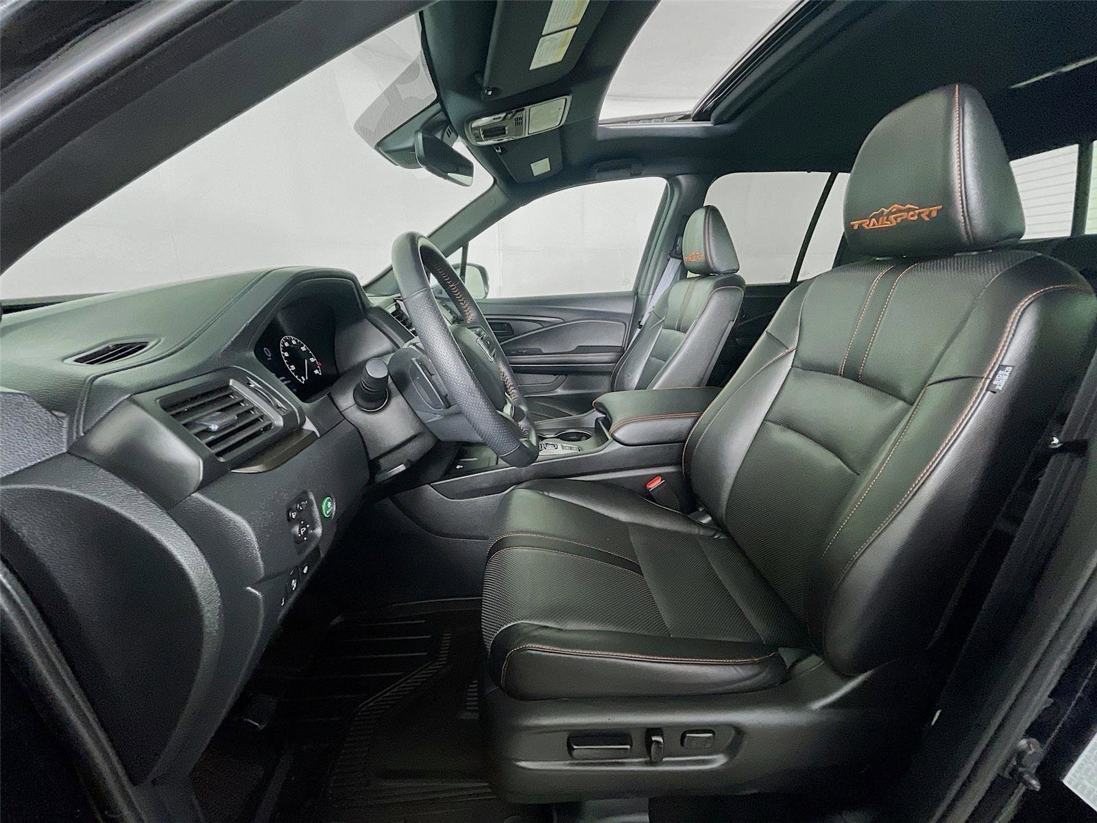 Used 2025 Honda Ridgeline TrailSport image 27