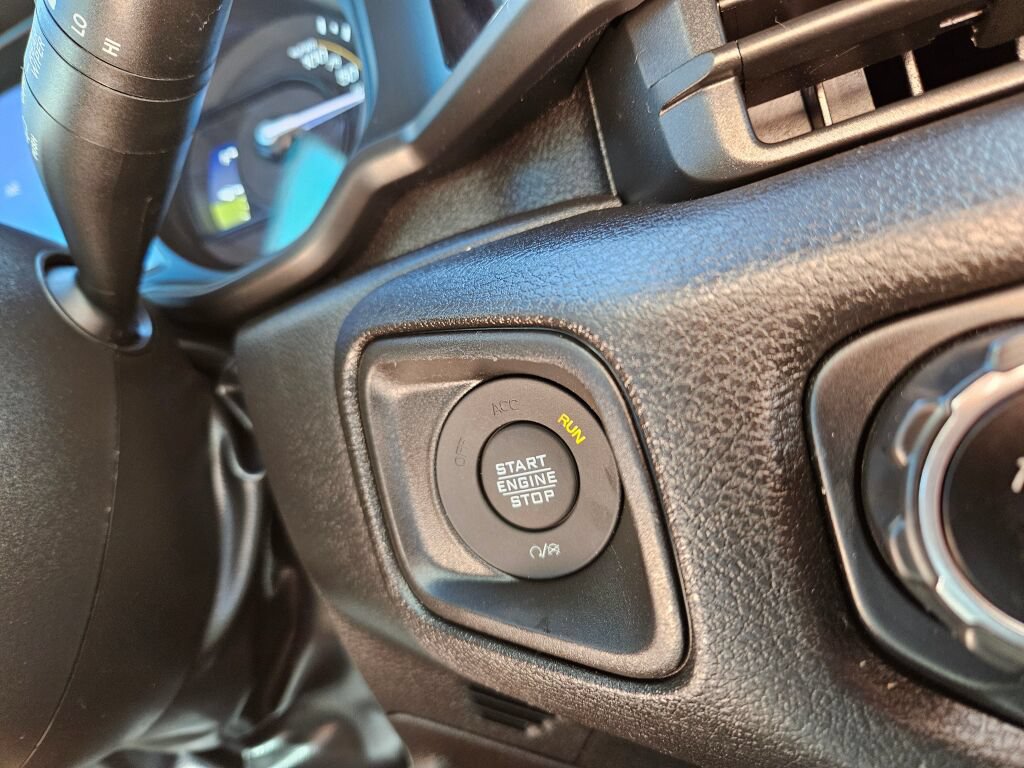 Used 2024 Jeep Wrangler Unlimited AWD/4WD image 26