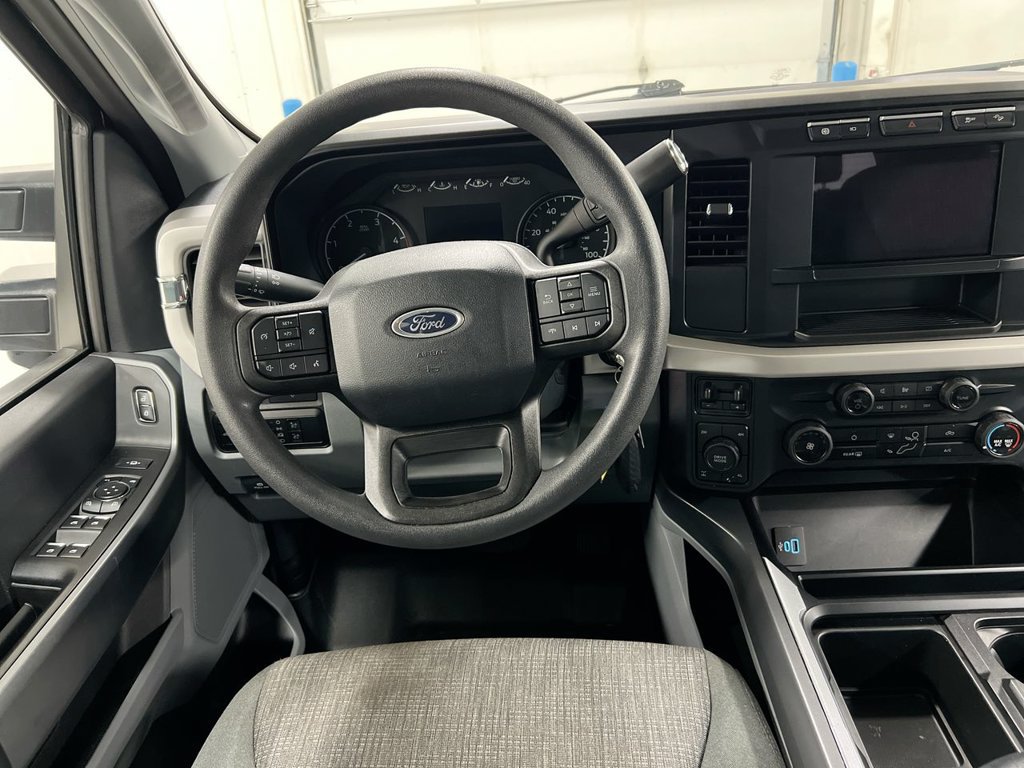 Used 2024 Ford F350 XLT w/ 360-Degree Camera Package AWD/4WD image 11
