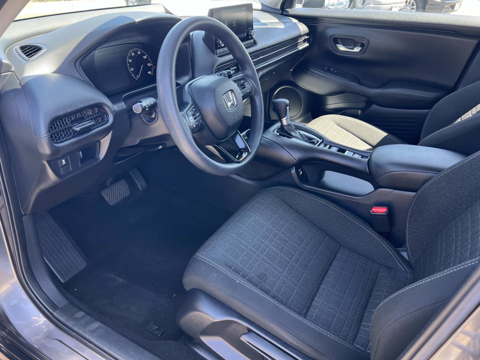 Certified 2023 Honda HR-V LX image 5