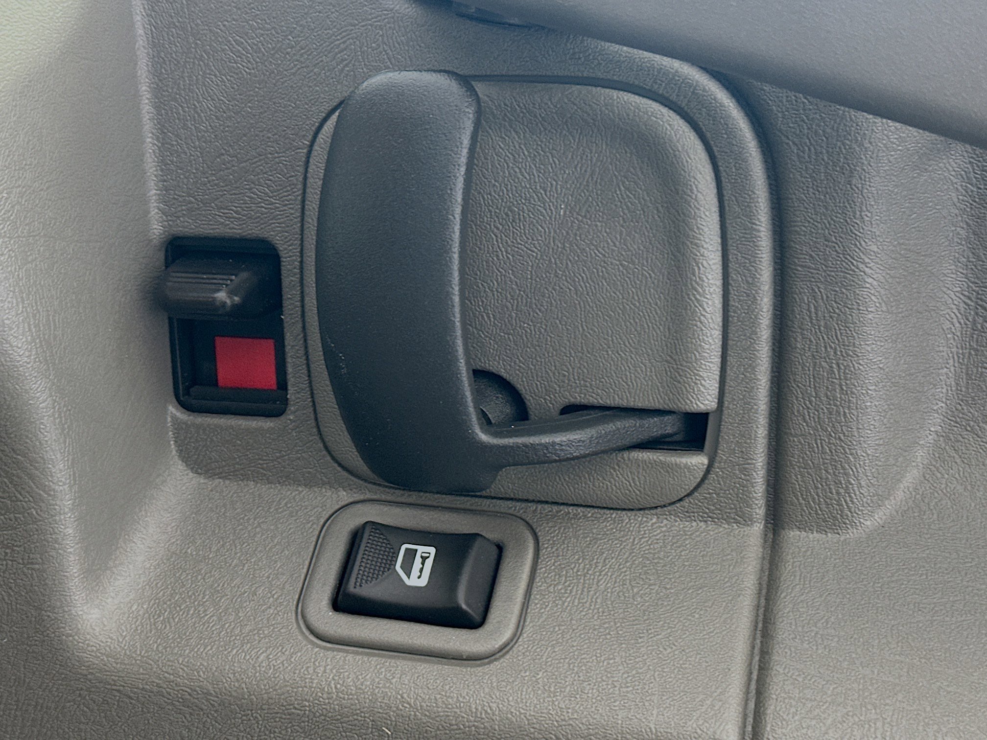 Used 2024 GMC Savana 2500 Work Van w/ Driver Convenience Package image 27