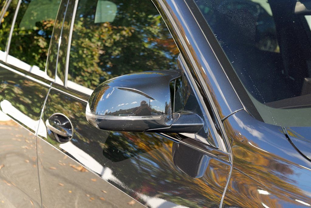 Used 2024 BMW X5 M60i w/ Executive Package image 10