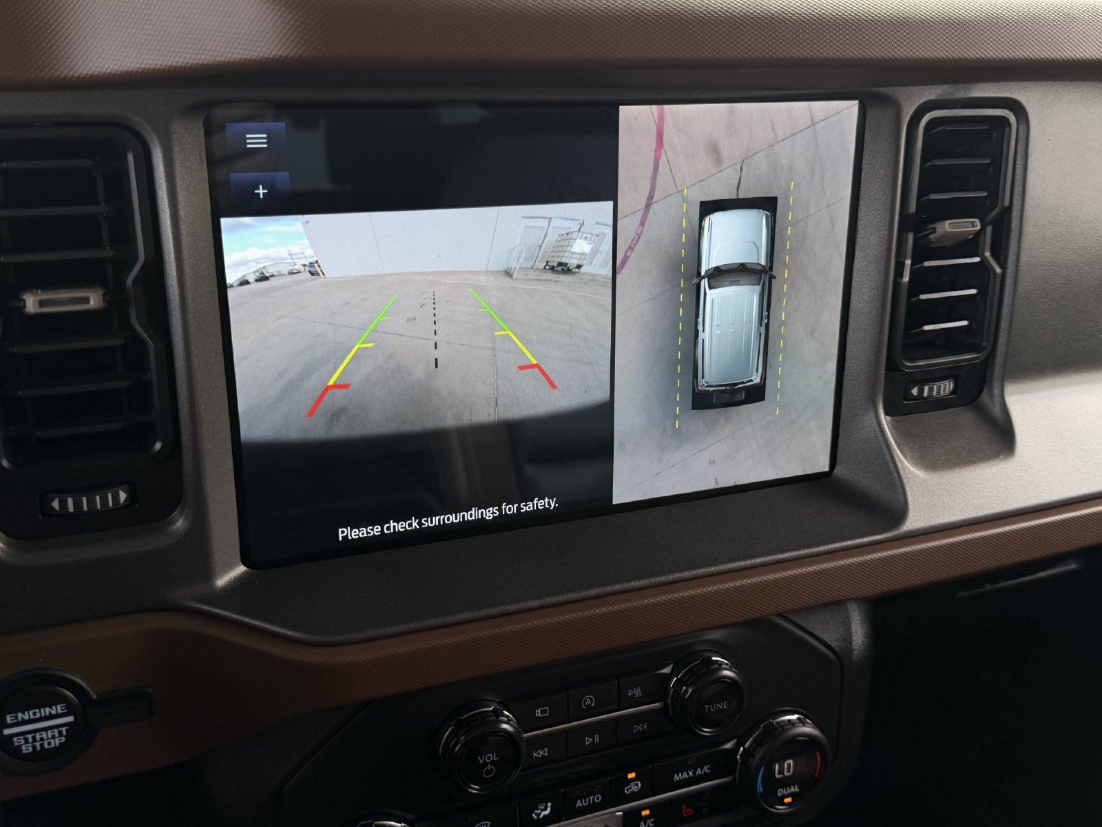 Used 2024 Ford Bronco Outer Banks AWD/4WD image 19