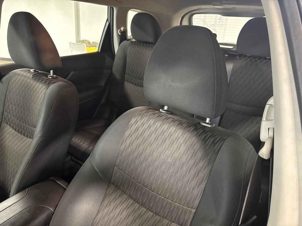 Used 2020 Nissan Rogue S AWD/4WD image 23