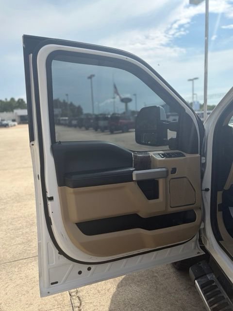 Used 2019 Ford F350 Lariat w/ Lariat Ultimate Package AWD/4WD image 24