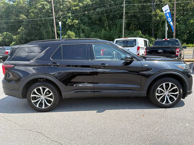 Used 2025 Ford Explorer ST-Line AWD/4WD image 9