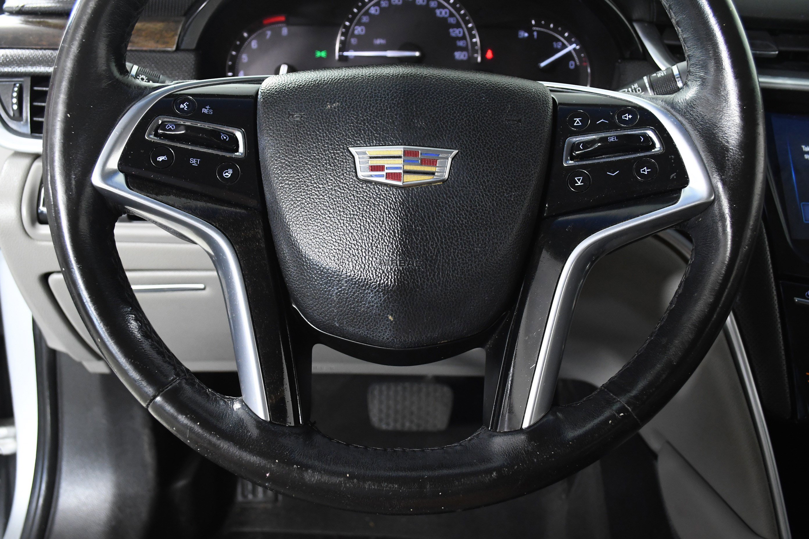 Used 2017 Cadillac XTS Luxury image 10