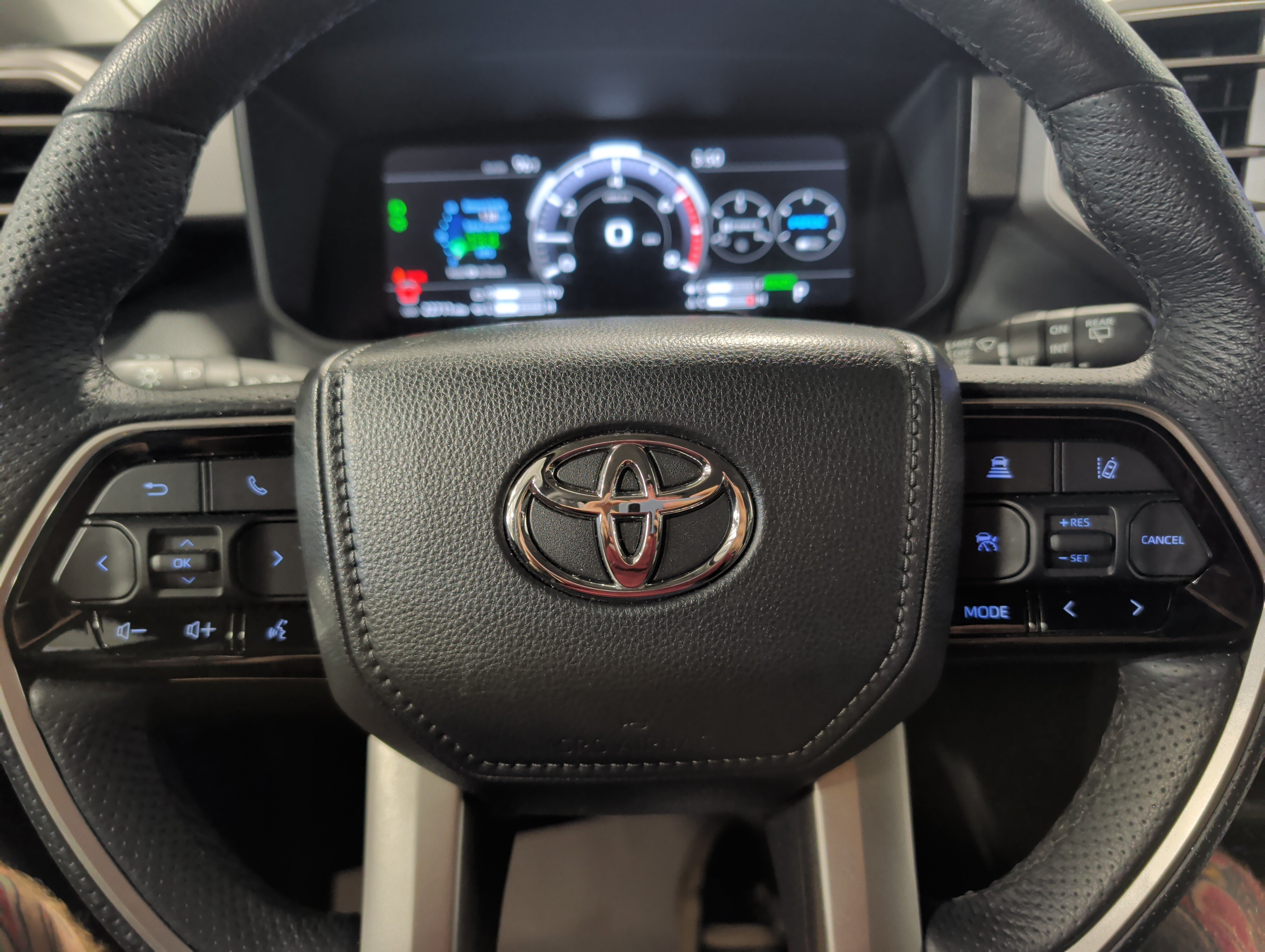 Used 2023 Toyota Sequoia Limited AWD/4WD image 11