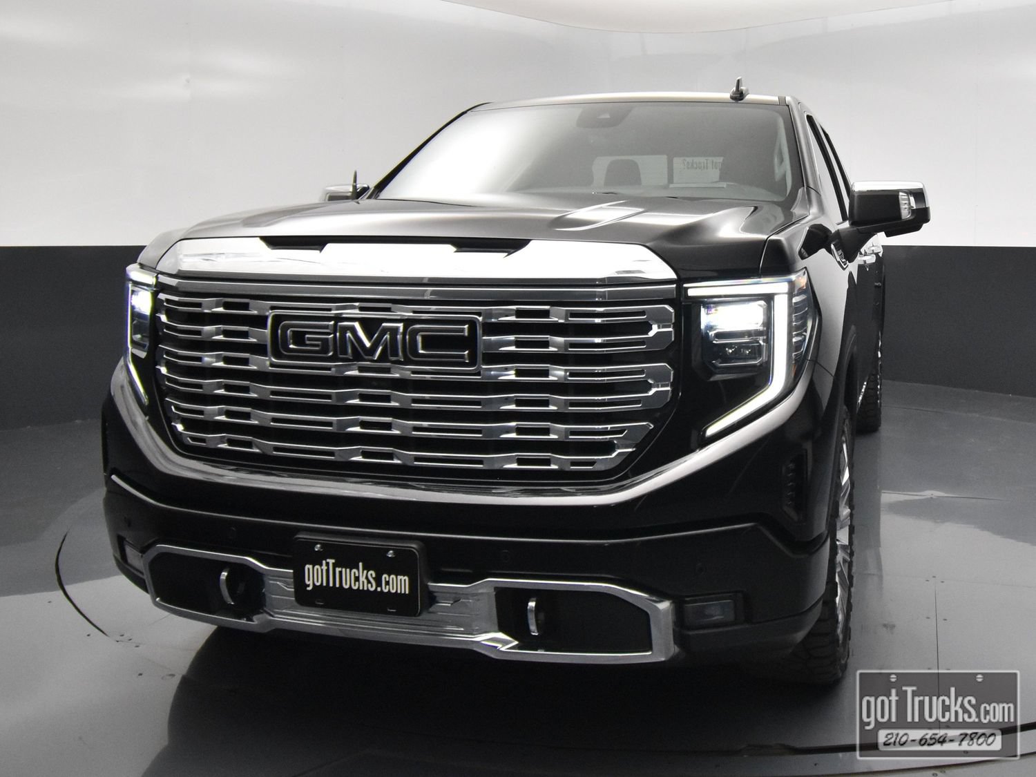 Used 2023 GMC Sierra 1500 Denali w/ Denali Reserve Package AWD/4WD image 52