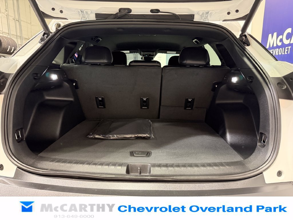 Used 2024 Chevrolet Blazer EV LT AWD/4WD image 25
