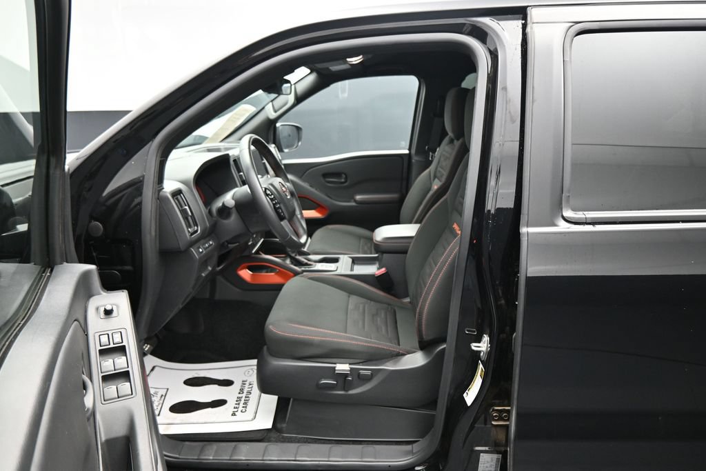 Used 2026 Nissan Frontier PRO-4X AWD/4WD image 10