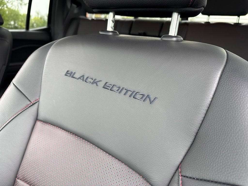 Used 2025 Honda Ridgeline Black Edition image 4