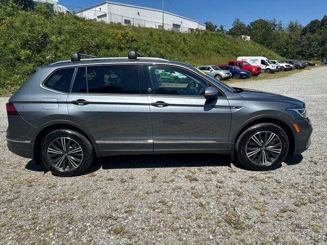 Used 2024 Volkswagen Tiguan Wolfsburg Edition w/ Panoramic Sunroof Package AWD/4WD image 10