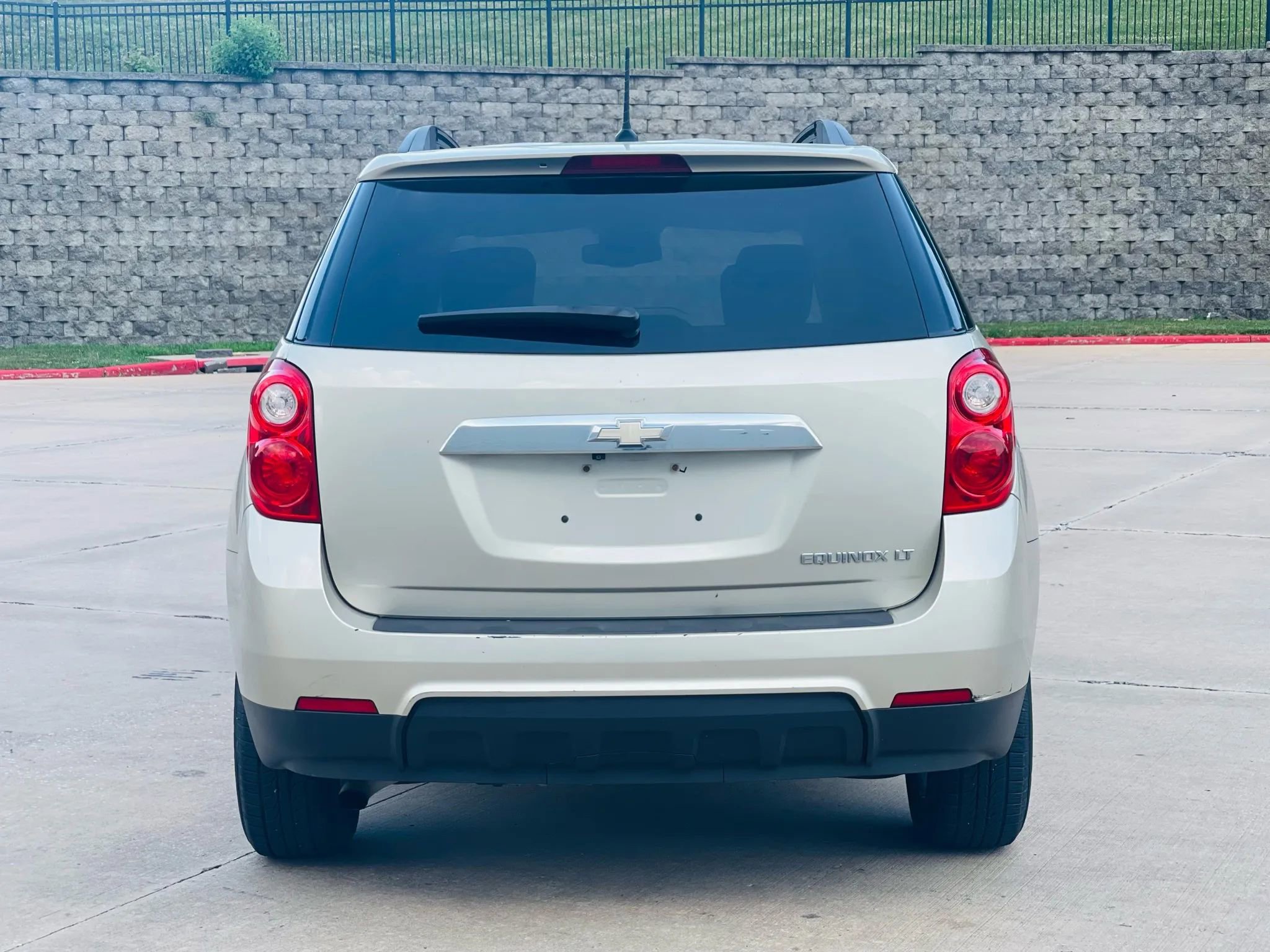 Used 2013 Chevrolet Equinox LT w/ Driver Convenience Package image 6