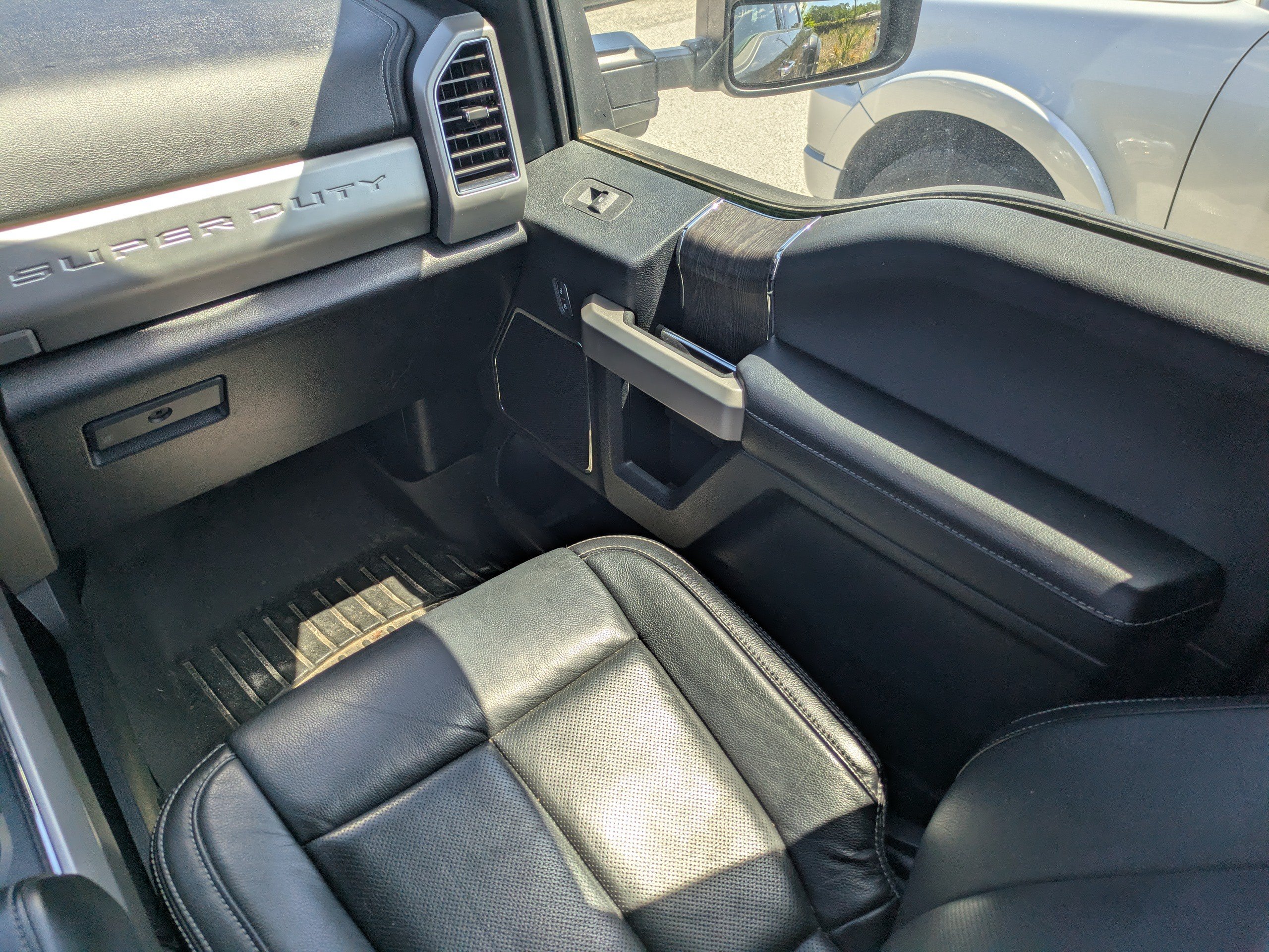 Certified 2020 Ford F350 Lariat w/ Lariat Ultimate Package AWD/4WD image 20