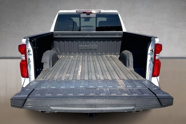 Used 2024 Chevrolet Silverado 1500 High Country w/ Technology Package AWD/4WD image 27