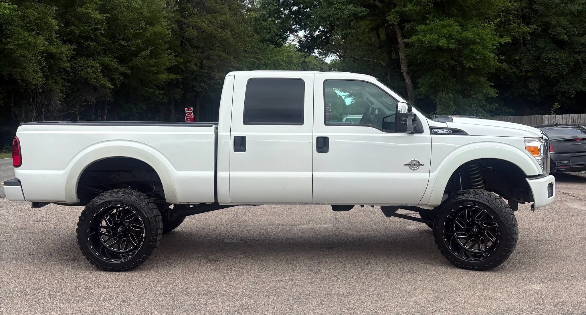 Used 2015 Ford F250 XL w/ Power Equipment Group AWD/4WD image 7