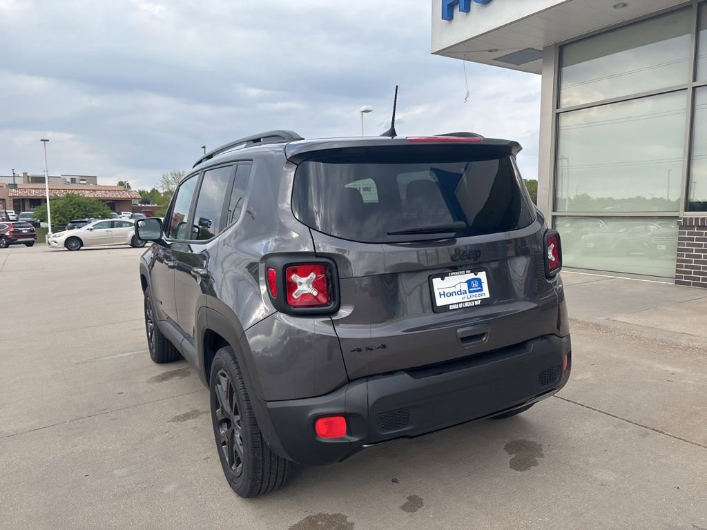Used 2018 Jeep Renegade Altitude AWD/4WD image 7