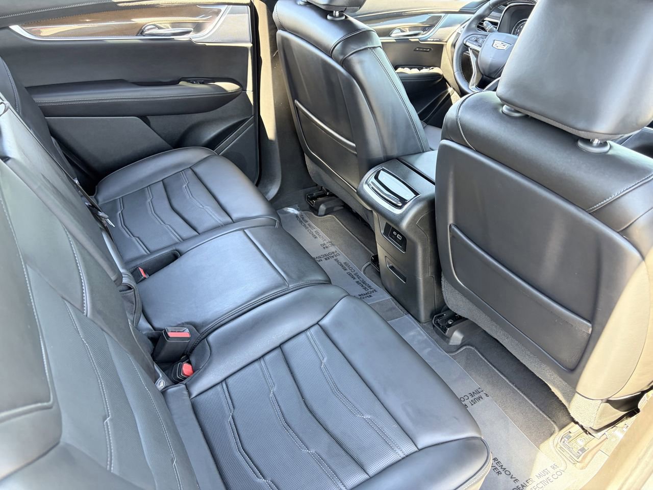 Certified 2025 Cadillac XT6 Premium Luxury w/ Platinum Package image 15