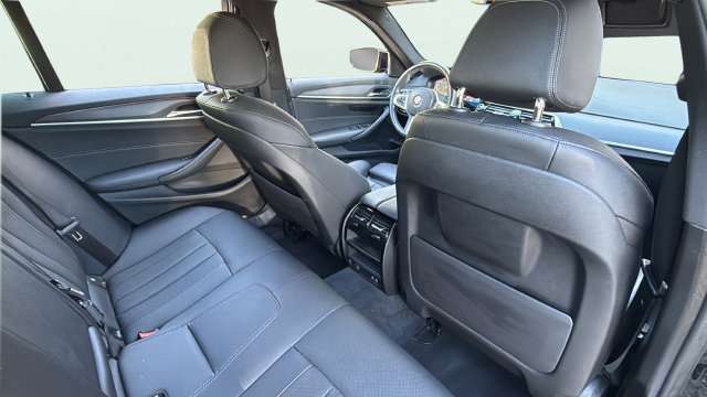 Used 2023 BMW 530i w/ M Sport Package RWD image 25