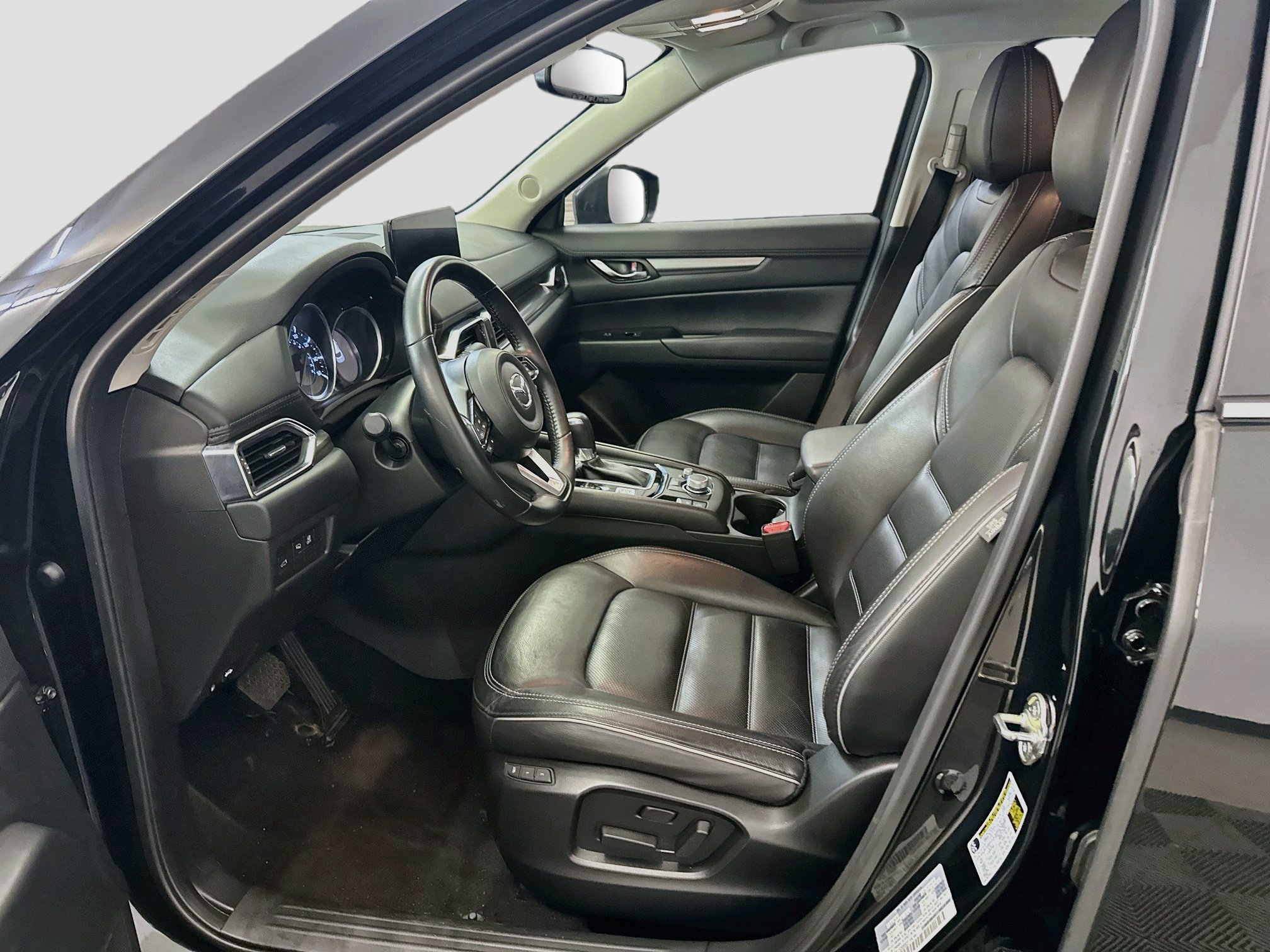 Used 2025 MAZDA CX-5 AWD 2.5 S w/ Preferred Package image 13