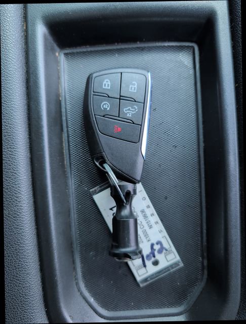 Used 2022 Chevrolet Silverado 1500 LT AWD/4WD image 27
