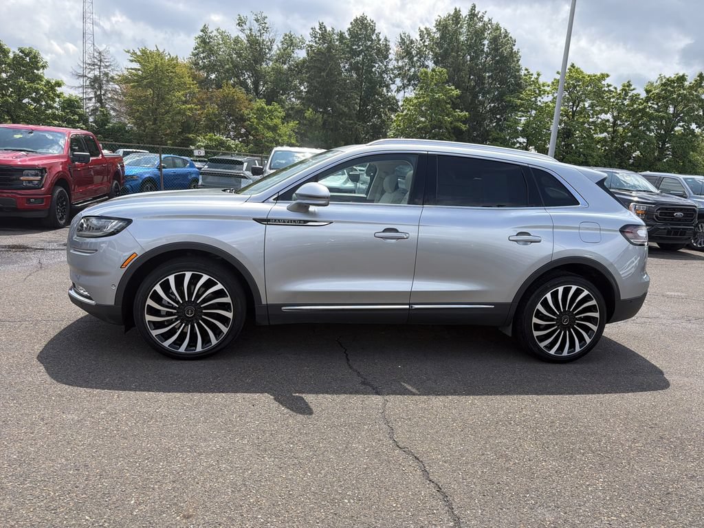 Certified 2023 Lincoln Nautilus Black Label AWD/4WD image 2