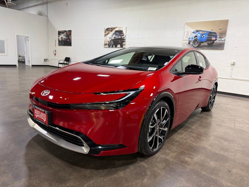 New 2026 Toyota Prius Plug-In Hybrid FWD image 4