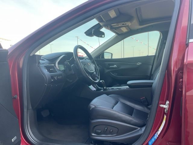 Used 2016 Chevrolet Impala LT w/ Leather Package image 2