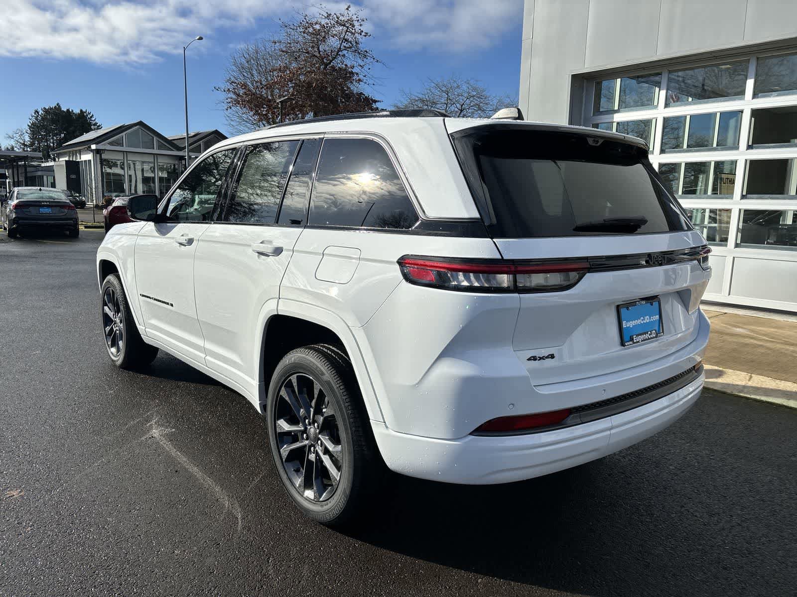 New 2026 Jeep Grand Cherokee Limited Reserve image 3