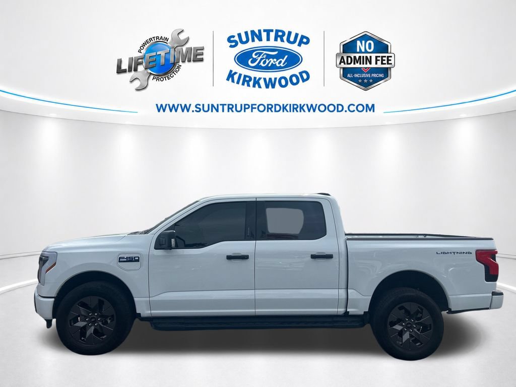 Used 2024 Ford F150 Lightning XLT AWD/4WD image 2