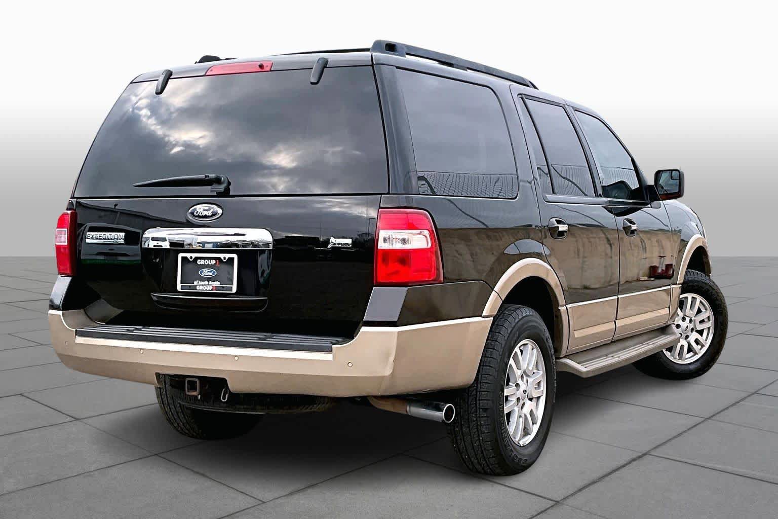 Used 2014 Ford Expedition XLT w/ Equipment Group 202A RWD image 13