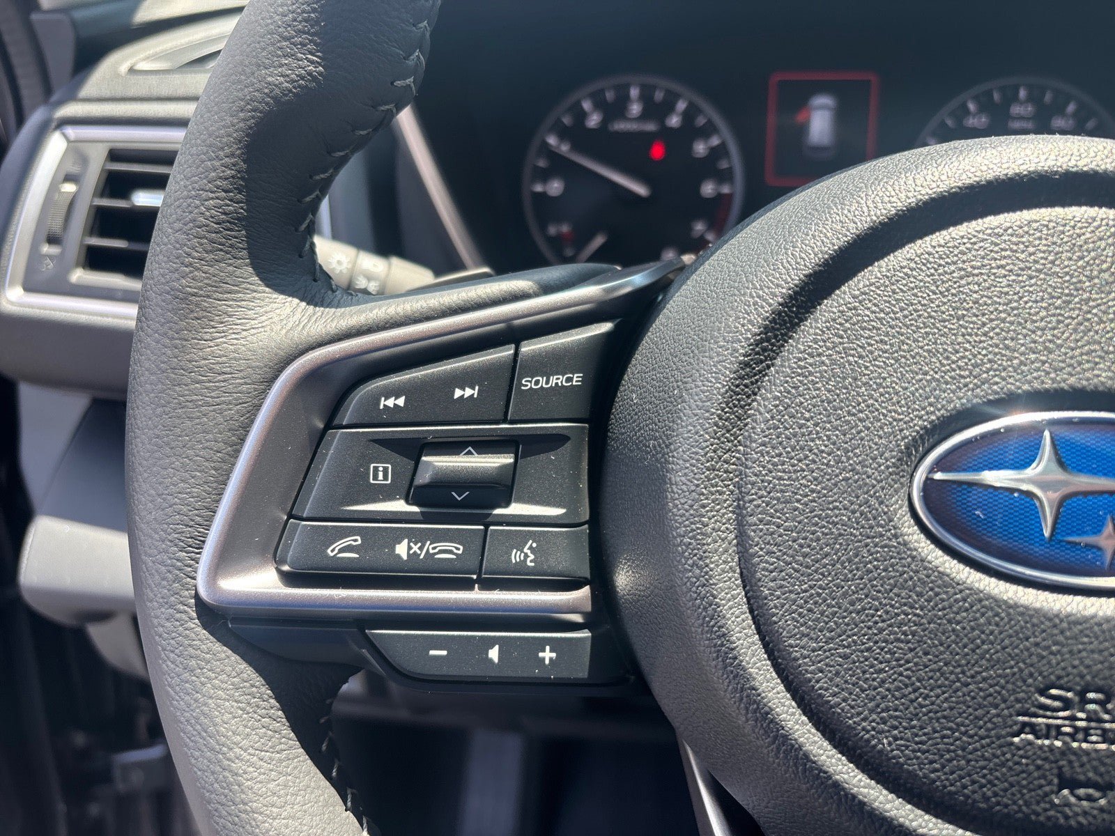New 2026 Subaru Ascent Limited AWD/4WD image 18