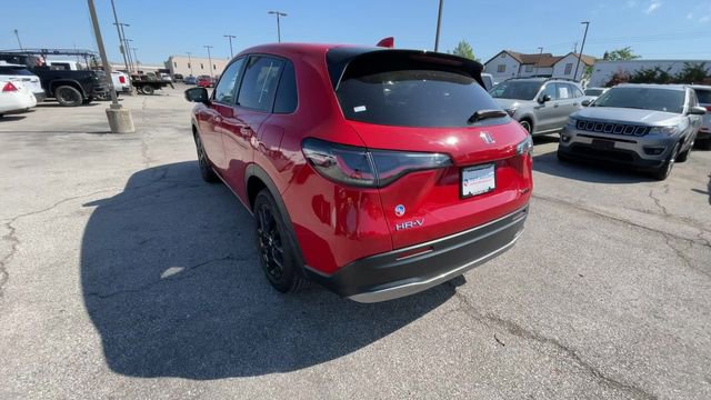 Used 2025 Honda HR-V Sport image 8
