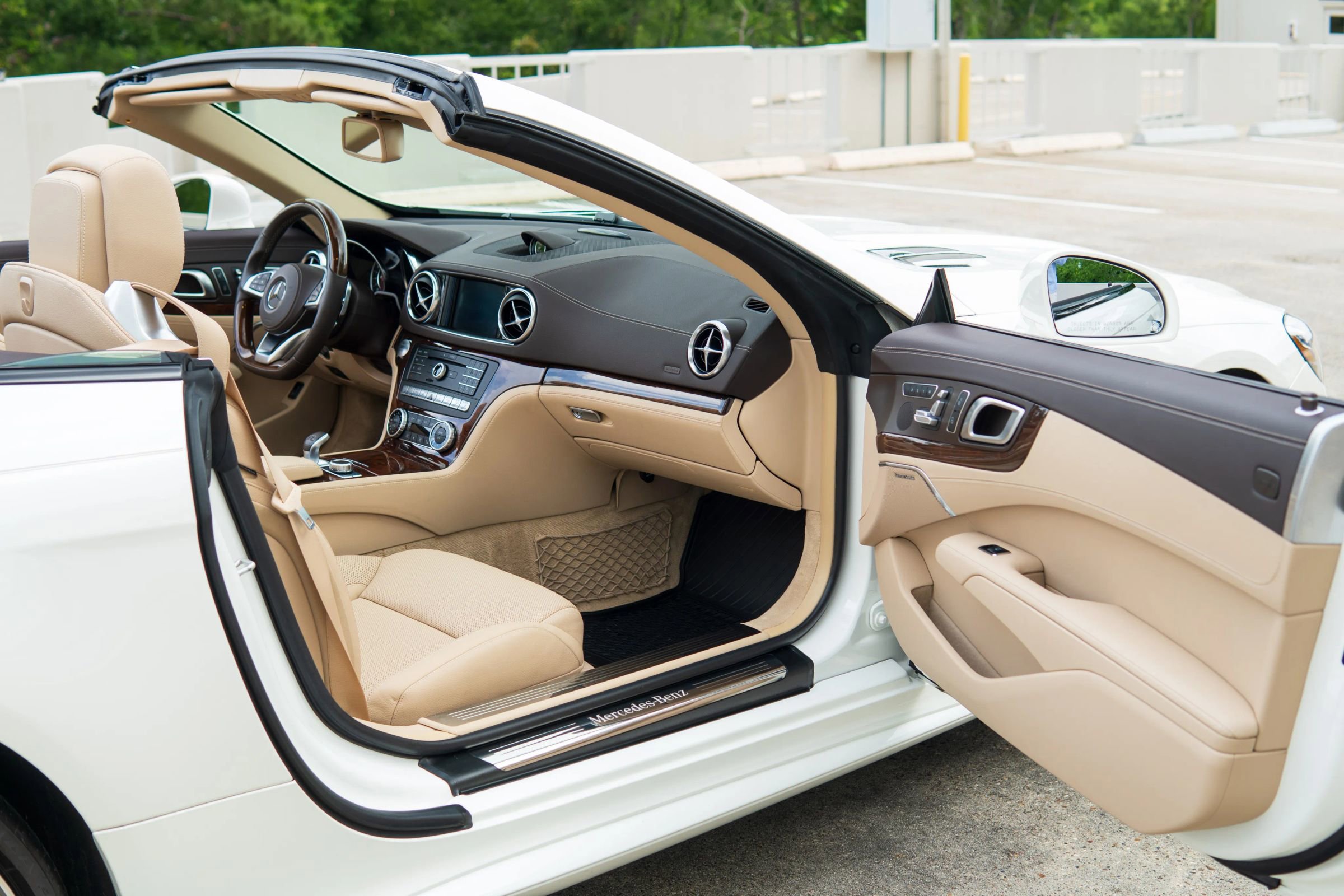 Used 2017 Mercedes-Benz SL 450 image 37