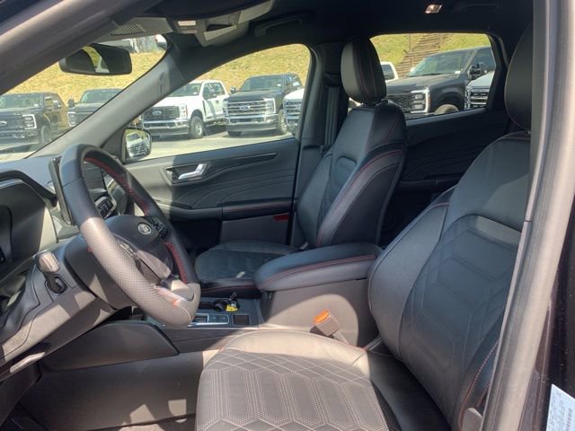 Certified 2023 Ford Escape ST-Line Elite w/ Premium Technology Package AWD/4WD image 22