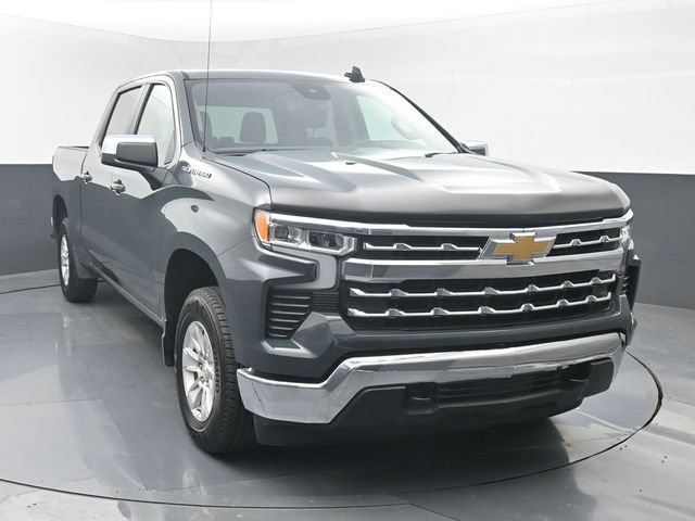 Used 2025 Chevrolet Silverado 1500 LT AWD/4WD image 9