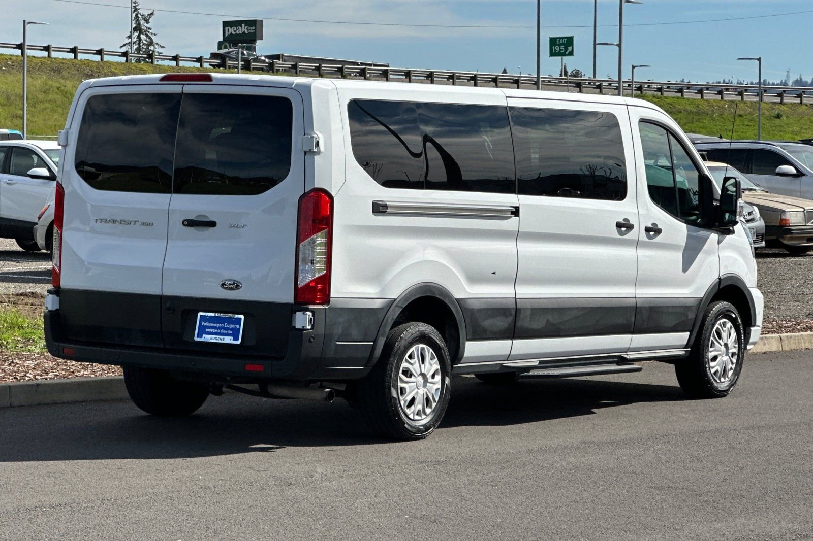 Used 2023 Ford Transit 350 XLT image 3
