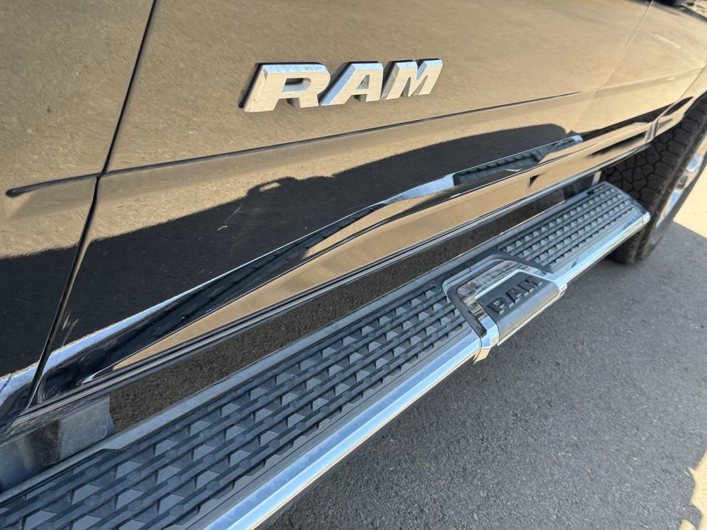 Used 2024 RAM 2500 Big Horn AWD/4WD image 7