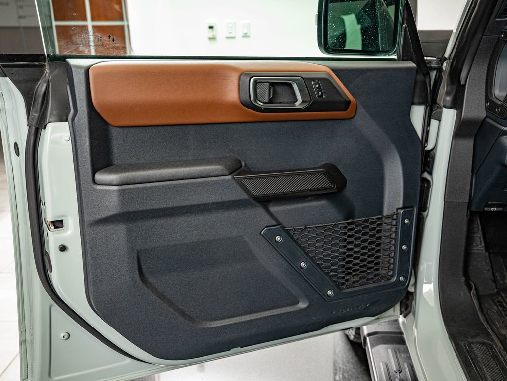 Used 2024 Ford Bronco Outer Banks image 19