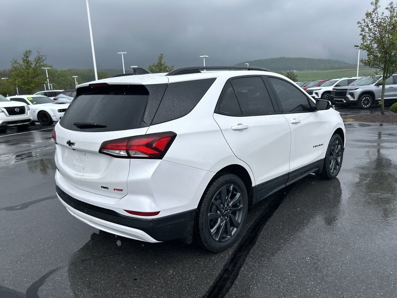 Used 2024 Chevrolet Equinox RS AWD/4WD image 7