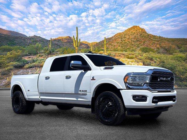 Used 2020 RAM 3500 Limited w/ Max Tow Package AWD/4WD image 2