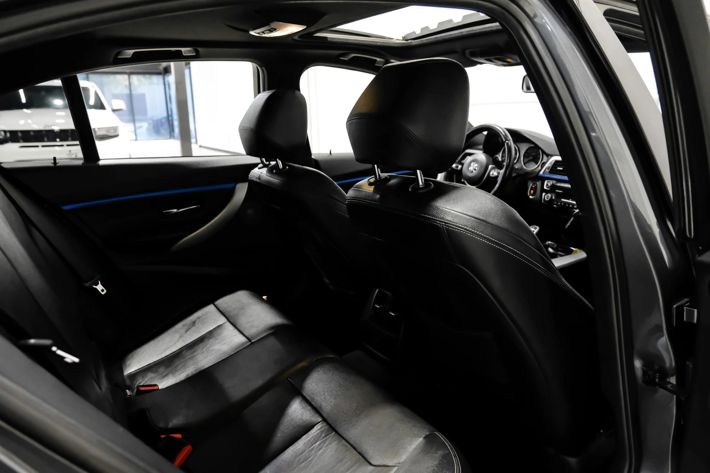 Used 2018 BMW 340i Sedan RWD image 36