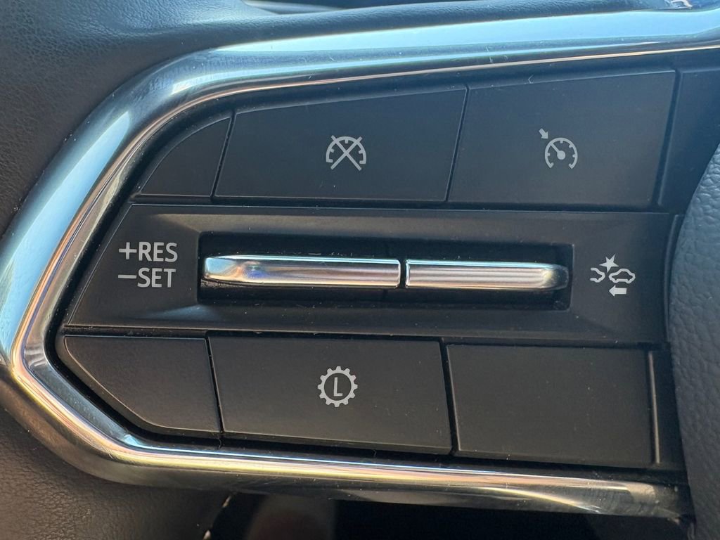 Used 2025 Chevrolet Traverse LT AWD/4WD image 6