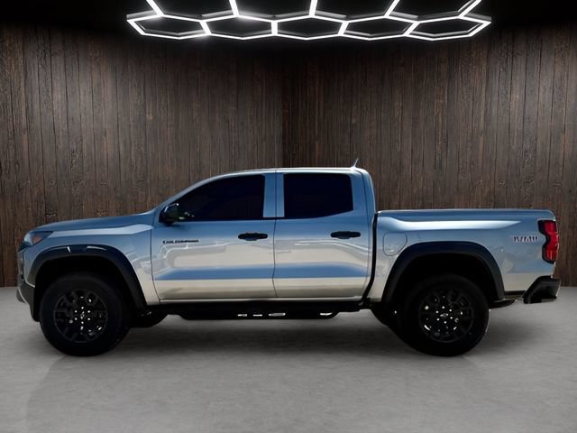 Used 2025 Chevrolet Colorado Trail Boss AWD/4WD image 5