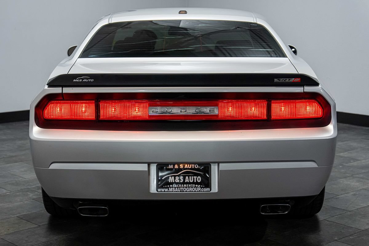 Used 2010 Dodge Challenger SRT8 w/ SRT Option Group II RWD image 5