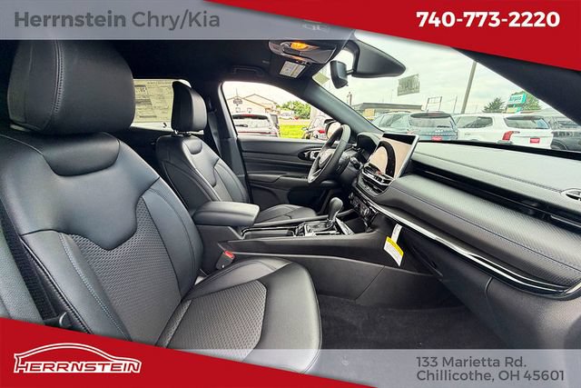 New 2026 Jeep Compass Latitude AWD/4WD image 16