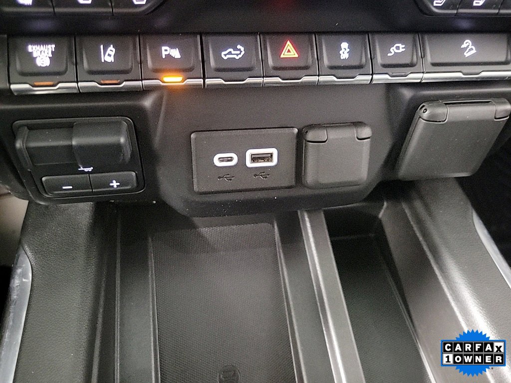 Used 2020 Chevrolet Silverado 2500 LTZ w/ LTZ Premium Package image 28