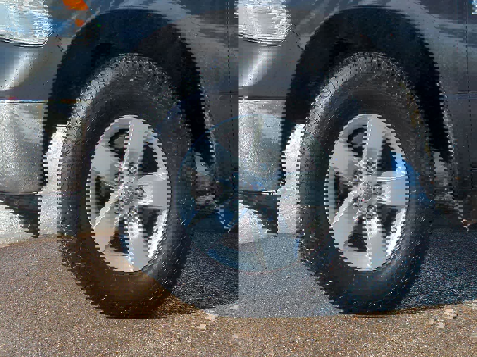 Used 2018 RAM 1500 ST w/ SXT Appearance Group image 14