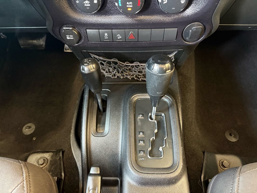 Used 2015 Jeep Wrangler Unlimited Sport AWD/4WD image 14